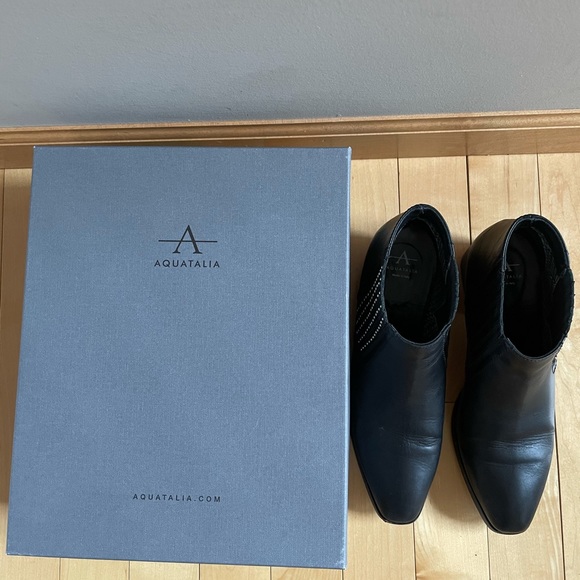 Aquatalia Fiore studded black leather booties boot - Picture 5 of 8